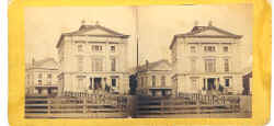 customhouse.jpg (44721 bytes)