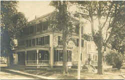 fhouse.jpg (40650 bytes)